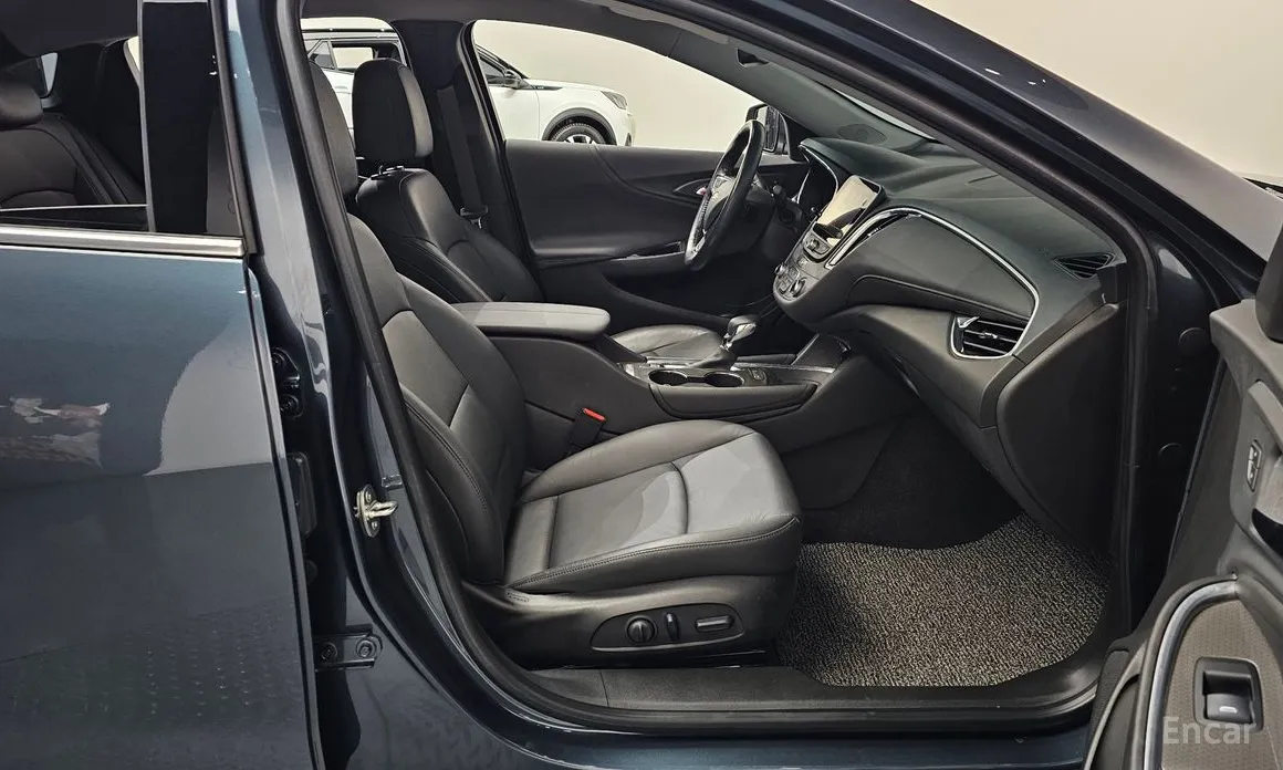 Фото 11 - Chevrolet Malibu