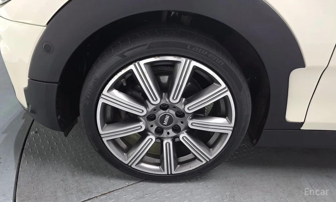 Фото 5 - Mini Clubman