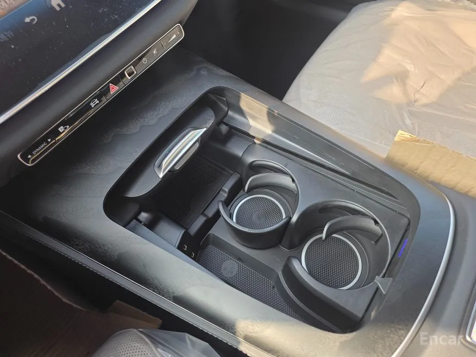 Фото 12 - Mercedes-Benz E-Class