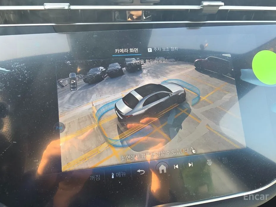 Фото 14 - Mercedes-Benz E-Class