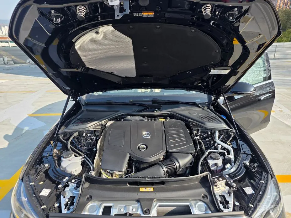 Фото 6 - Mercedes-Benz E-Class