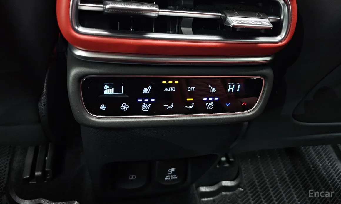 Фото 19 - Genesis GV80