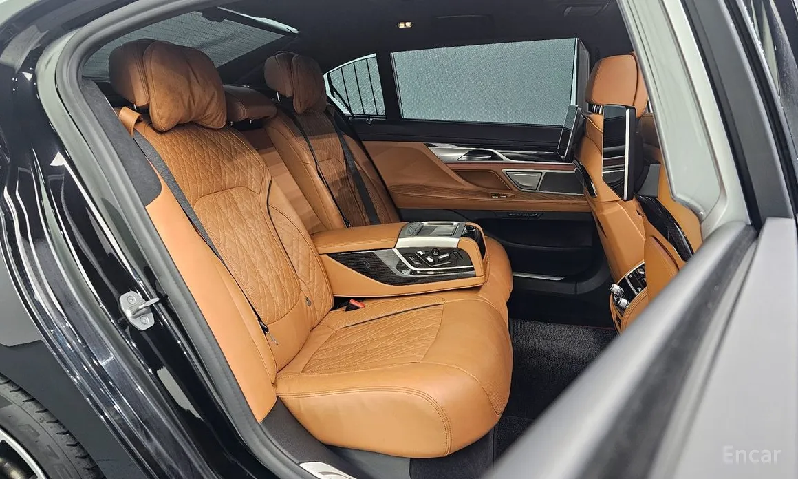 BMW 7 Series 2015 740Li xDrive M Sport Package