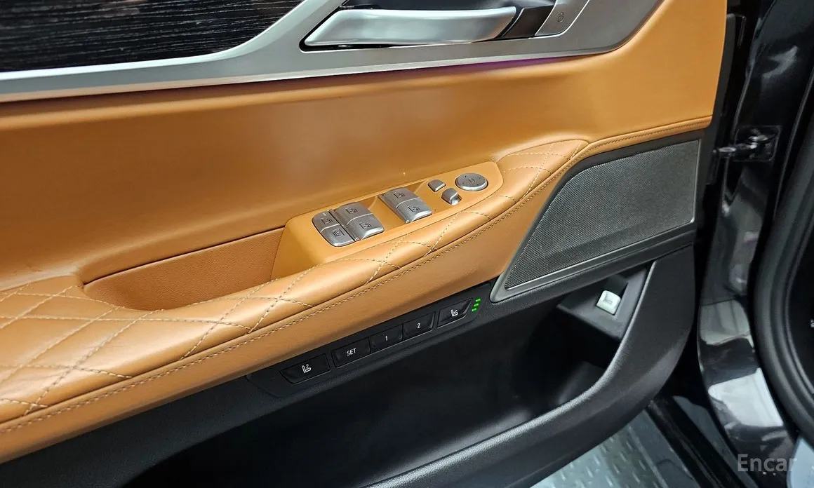 BMW 7 Series 2015 740Li xDrive M Sport Package