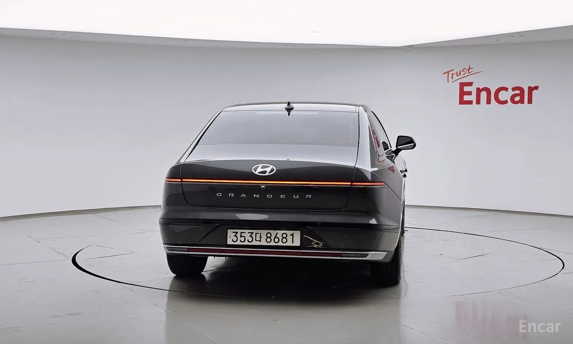 Фото 4 - Hyundai Grandeur