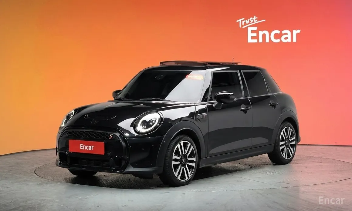 Фото 1 - Mini Cooper