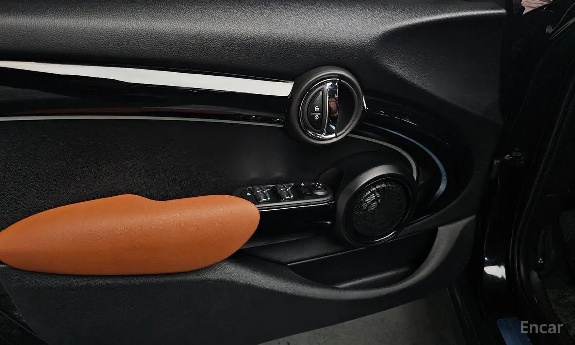 Фото 17 - Mini Cooper