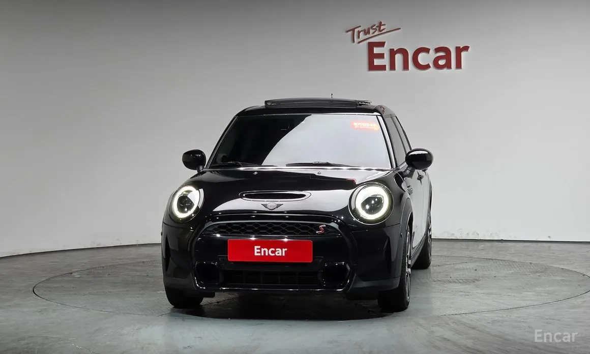 Фото 3 - Mini Cooper