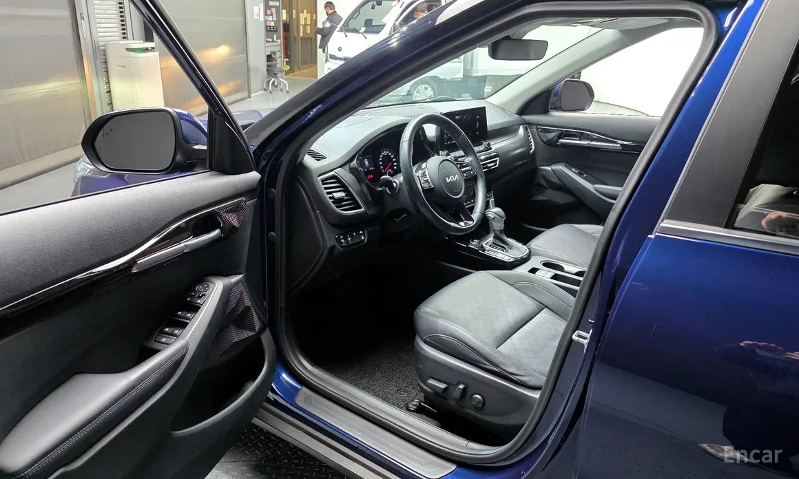 Фото 10 - Kia Seltos