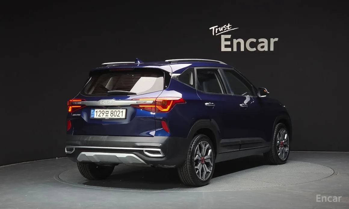 Фото 2 - Kia Seltos