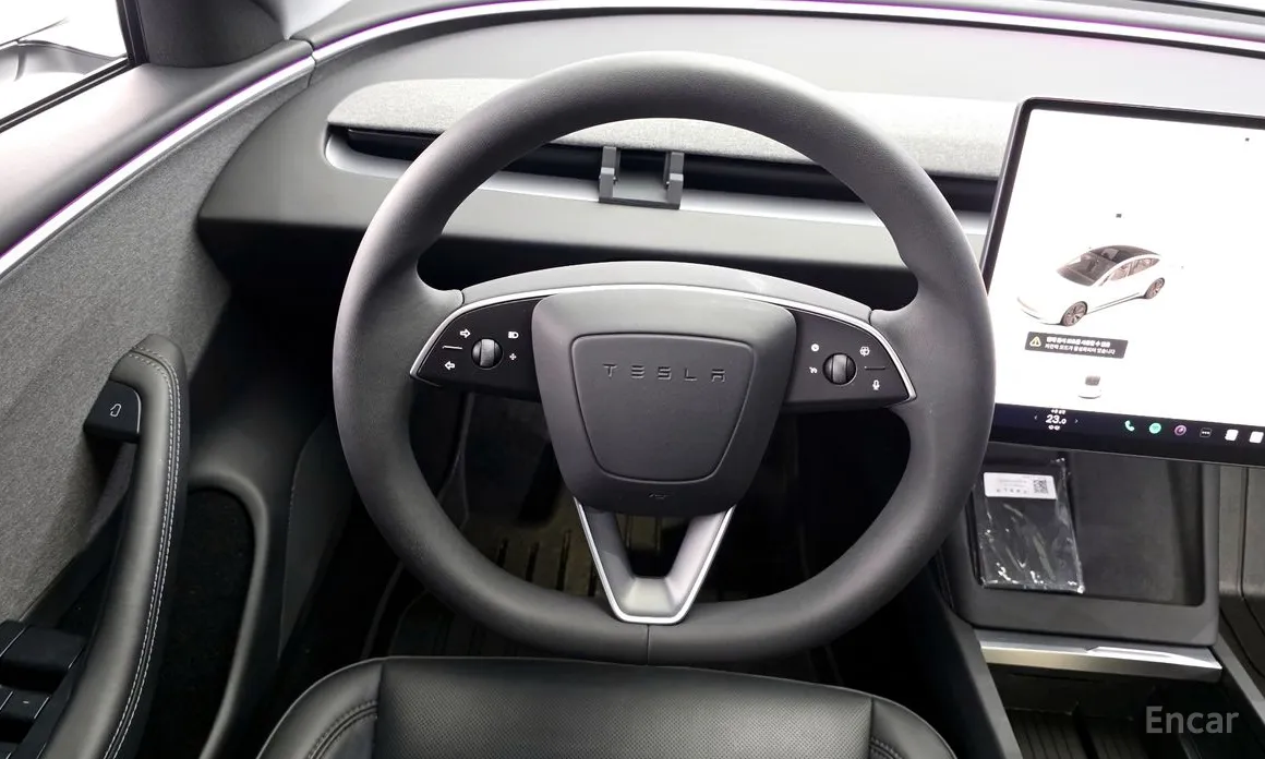 Фото 13 - Tesla Model 3