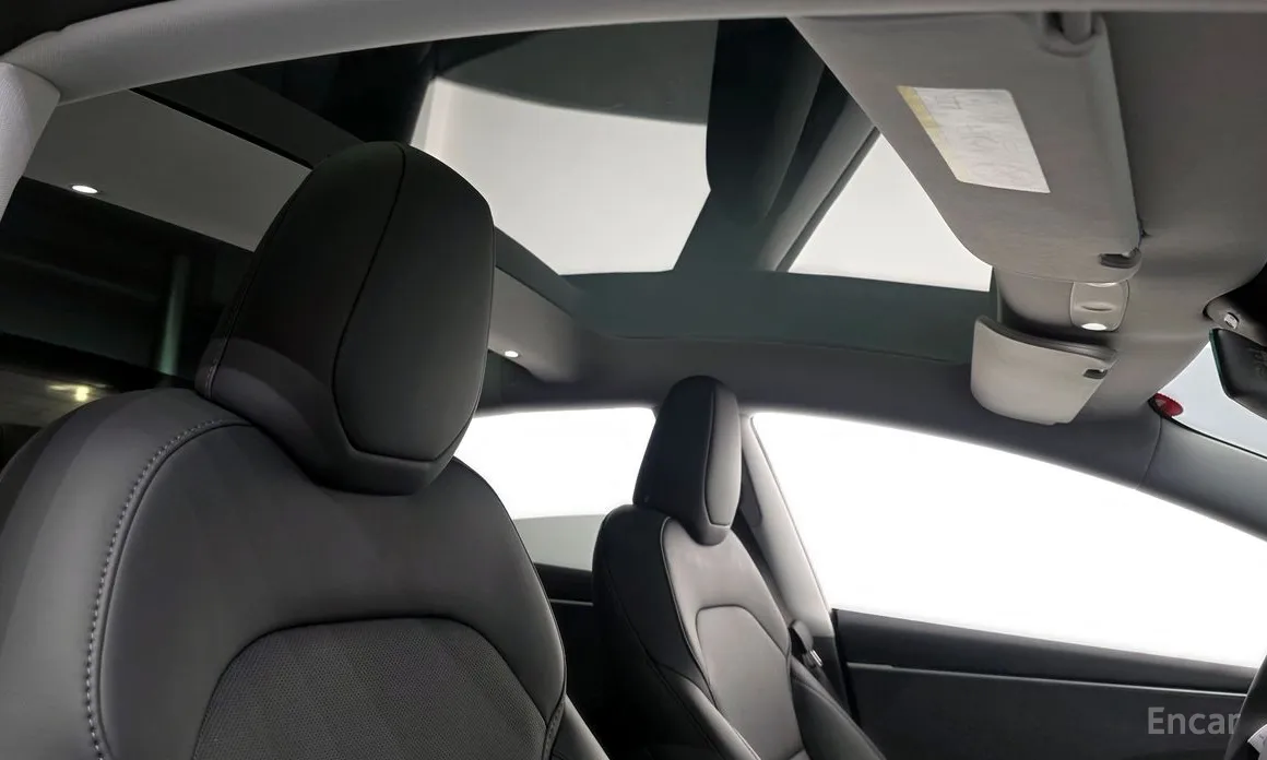 Фото 20 - Tesla Model 3