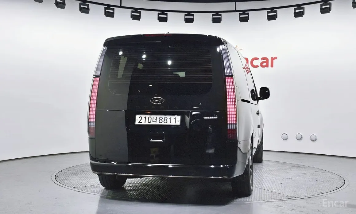 Фото 4 - Hyundai Staria