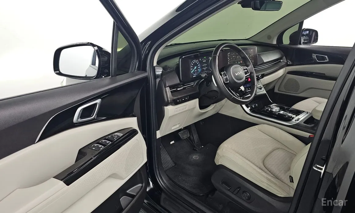 Фото 11 - Kia Carnival