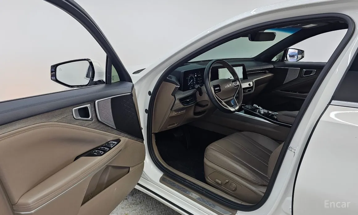 Фото 10 - Kia K8