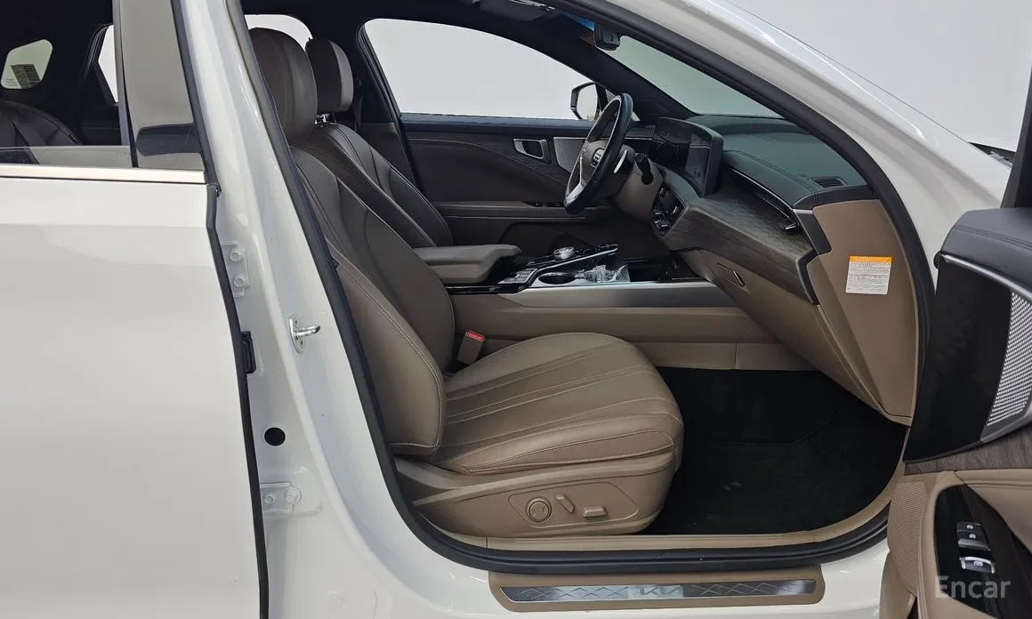 Фото 11 - Kia K8