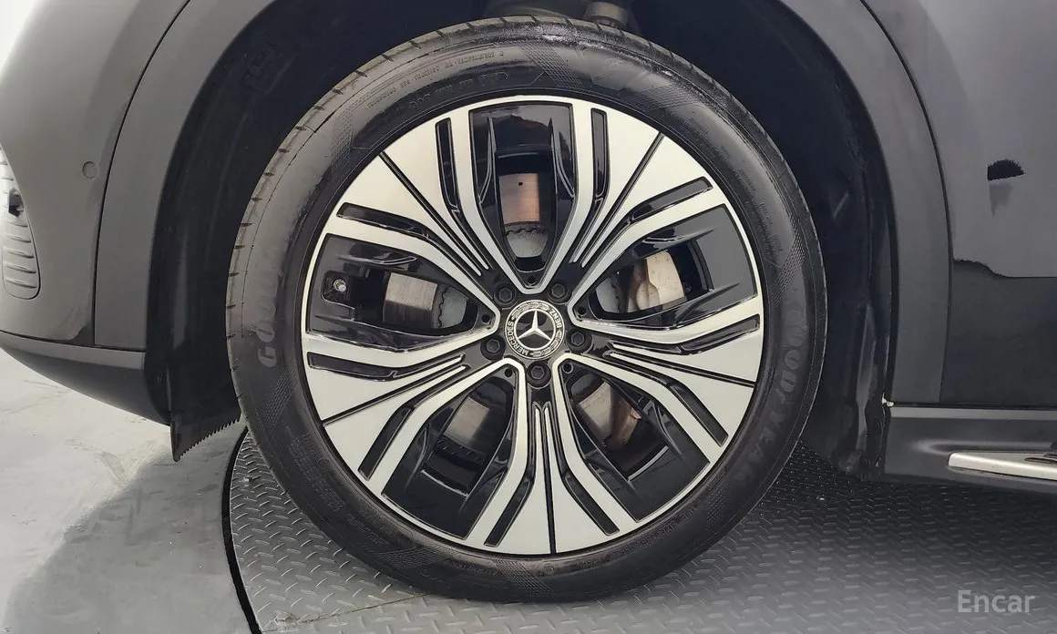 Фото 5 - Mercedes-Benz EQE