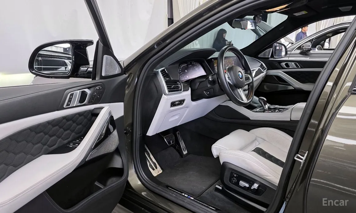 Фото 10 - BMW X6 M