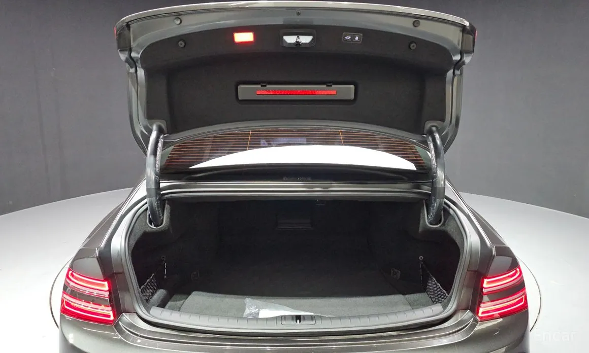 Фото 20 - Genesis G80