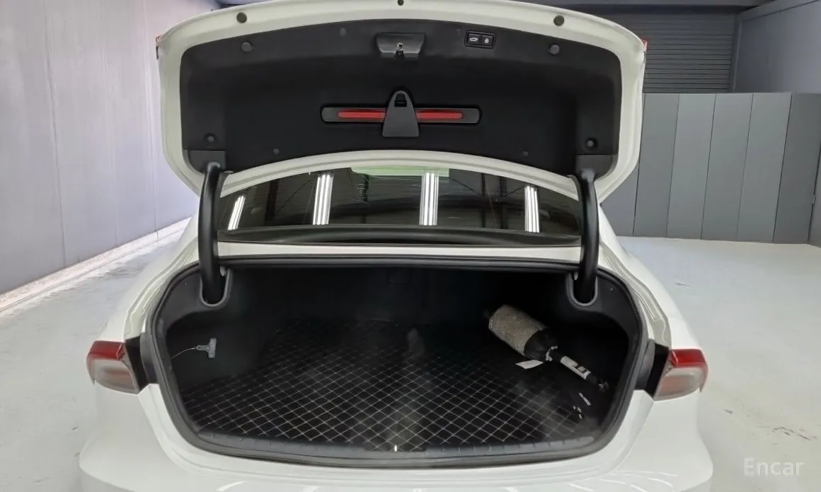 Photo 18 - Hyundai Grandeur