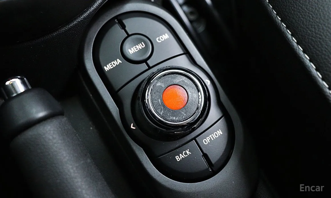 Фото 13 - Mini Cooper