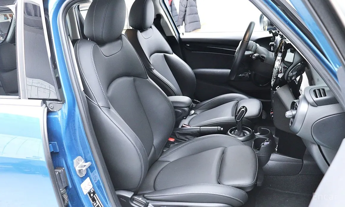 Фото 18 - Mini Cooper