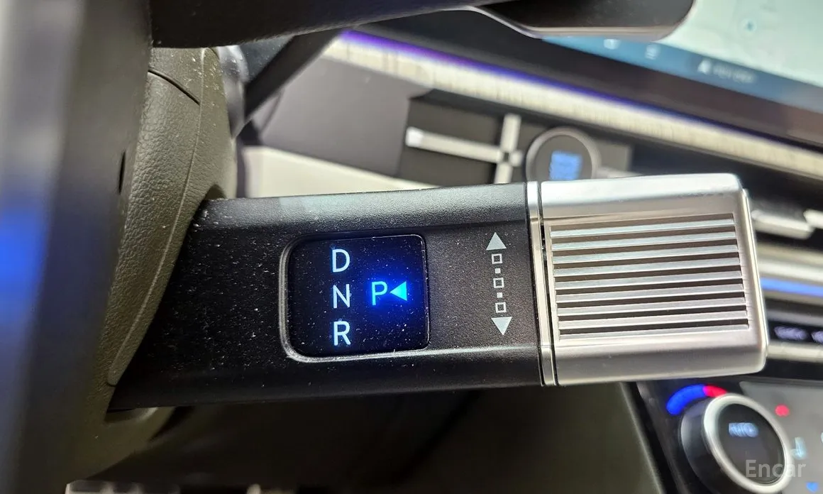 Фото 9 - Hyundai Santa Fe
