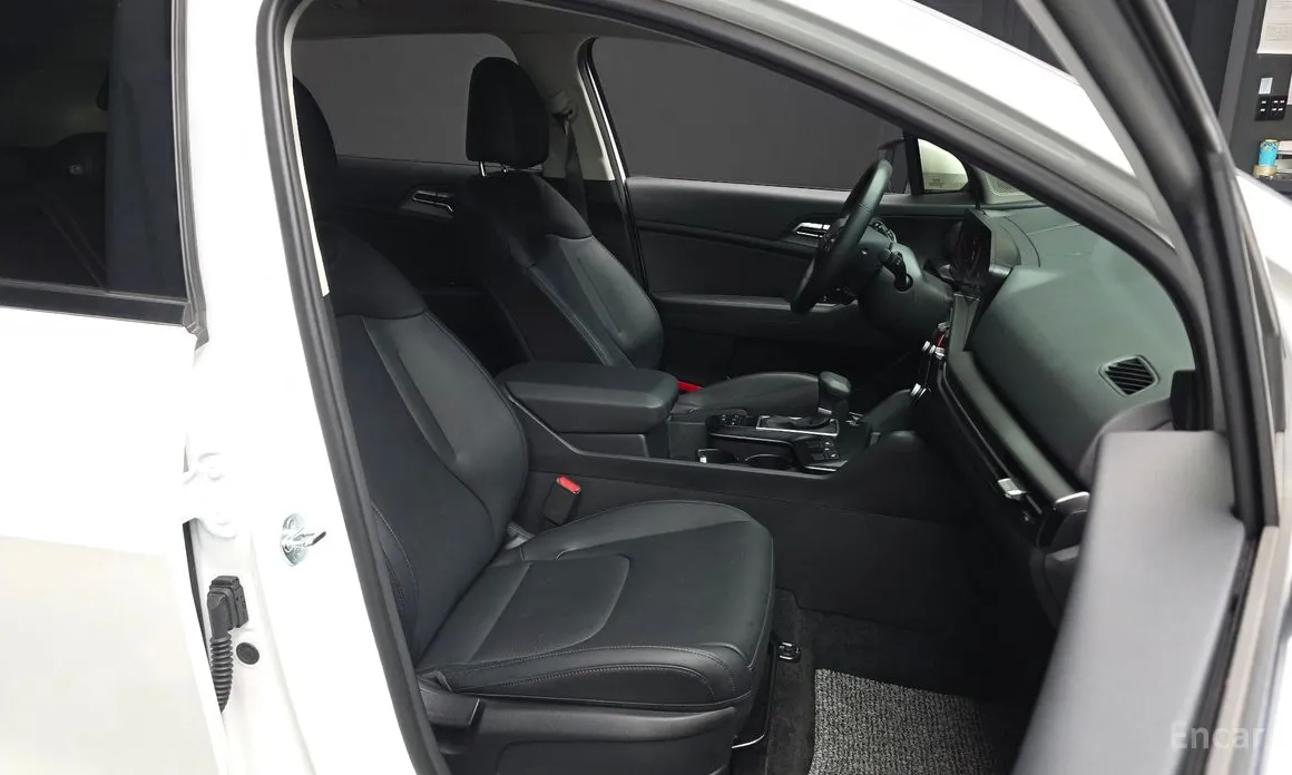 Фото 11 - Kia Sportage