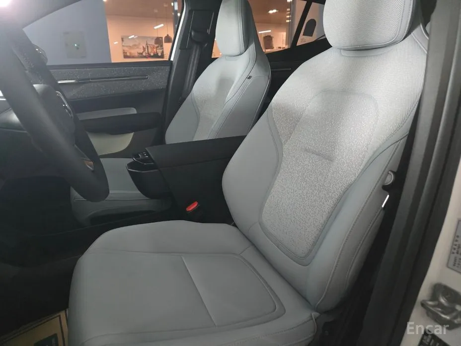 Фото 5 - Volvo EX30