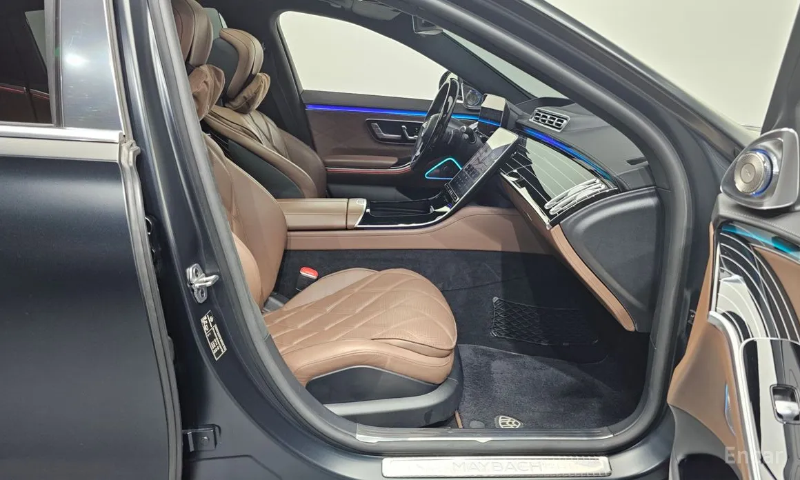 Photo 11 - Mercedes-Benz S-Class