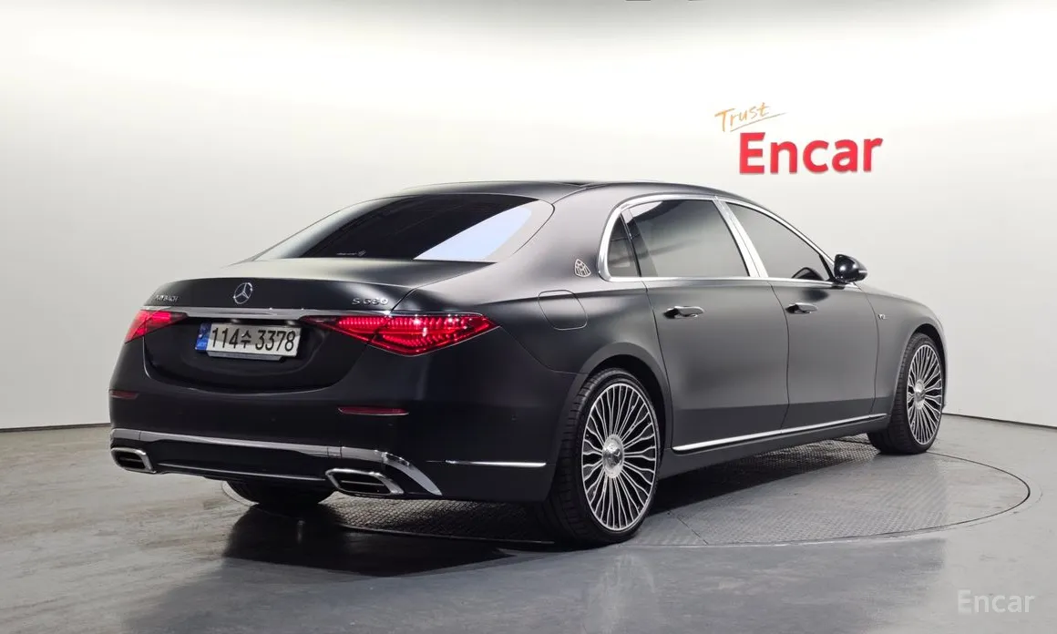 Photo 2 - Mercedes-Benz S-Class