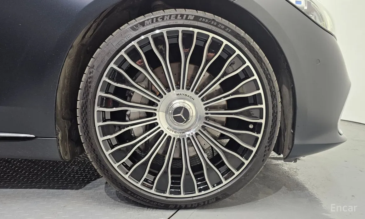 Photo 5 - Mercedes-Benz S-Class