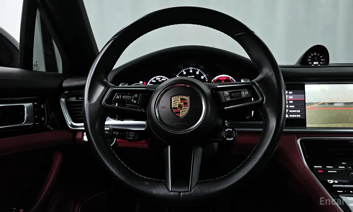 Фото 13 - Porsche Panamera