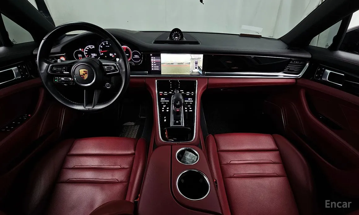 Фото 7 - Porsche Panamera