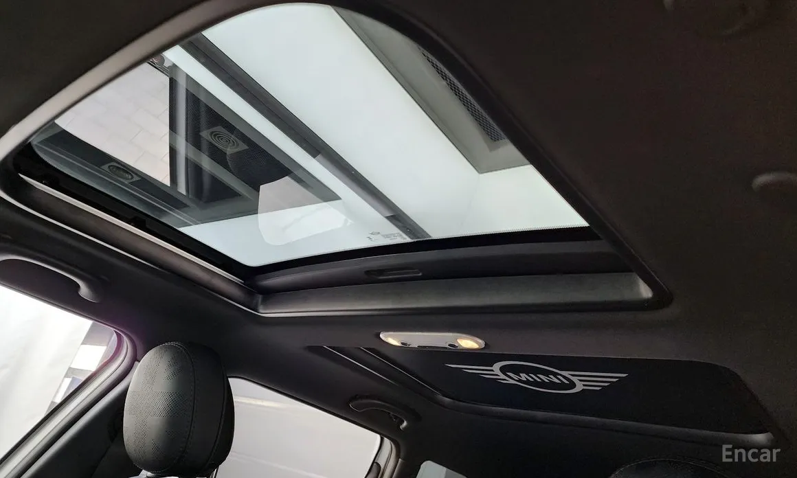 Фото 18 - Mini Clubman