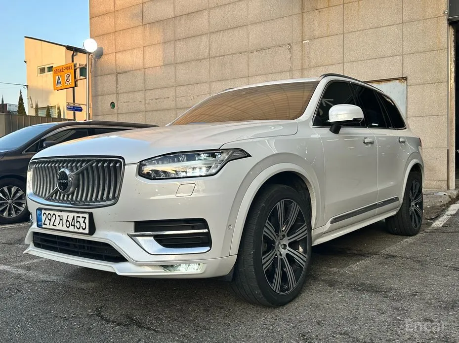 Фото 1 - Volvo XC90