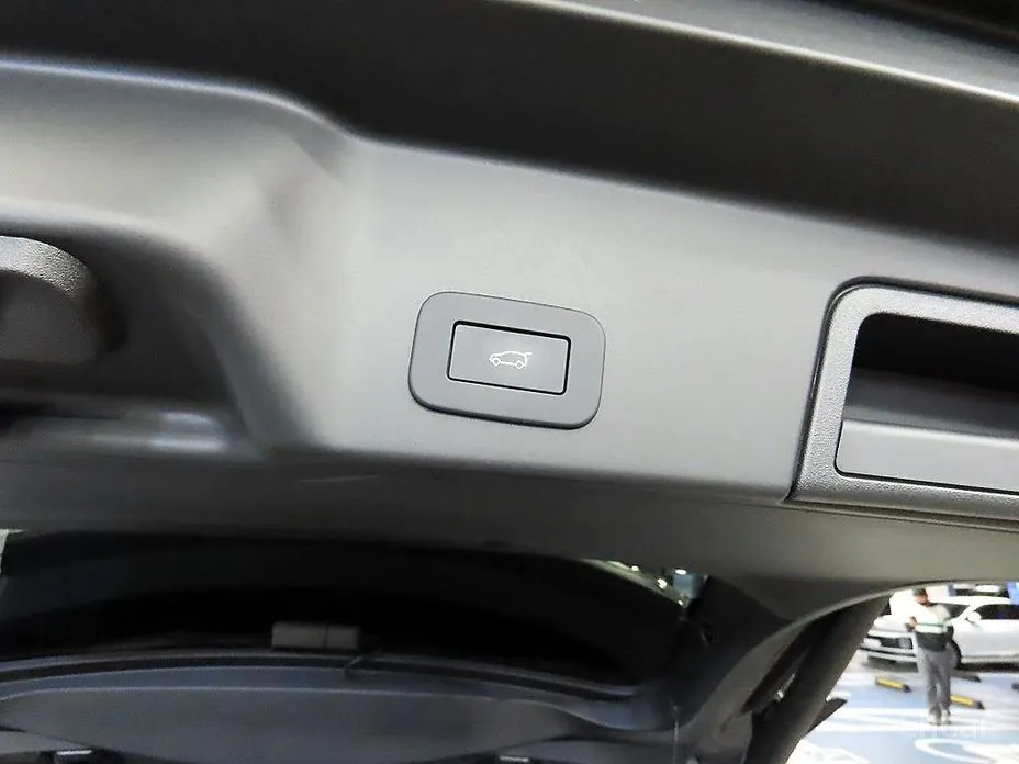 Фото 16 - Land Rover Range Rover Evoque