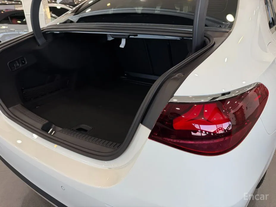 Mercedes-Benz E-Class 2024 E450 4MATIC Exclusive