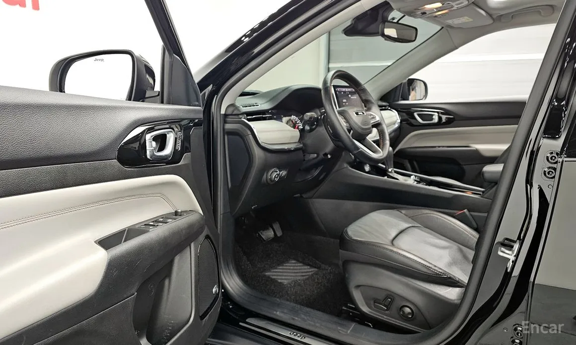 Фото 12 - Jeep Compass