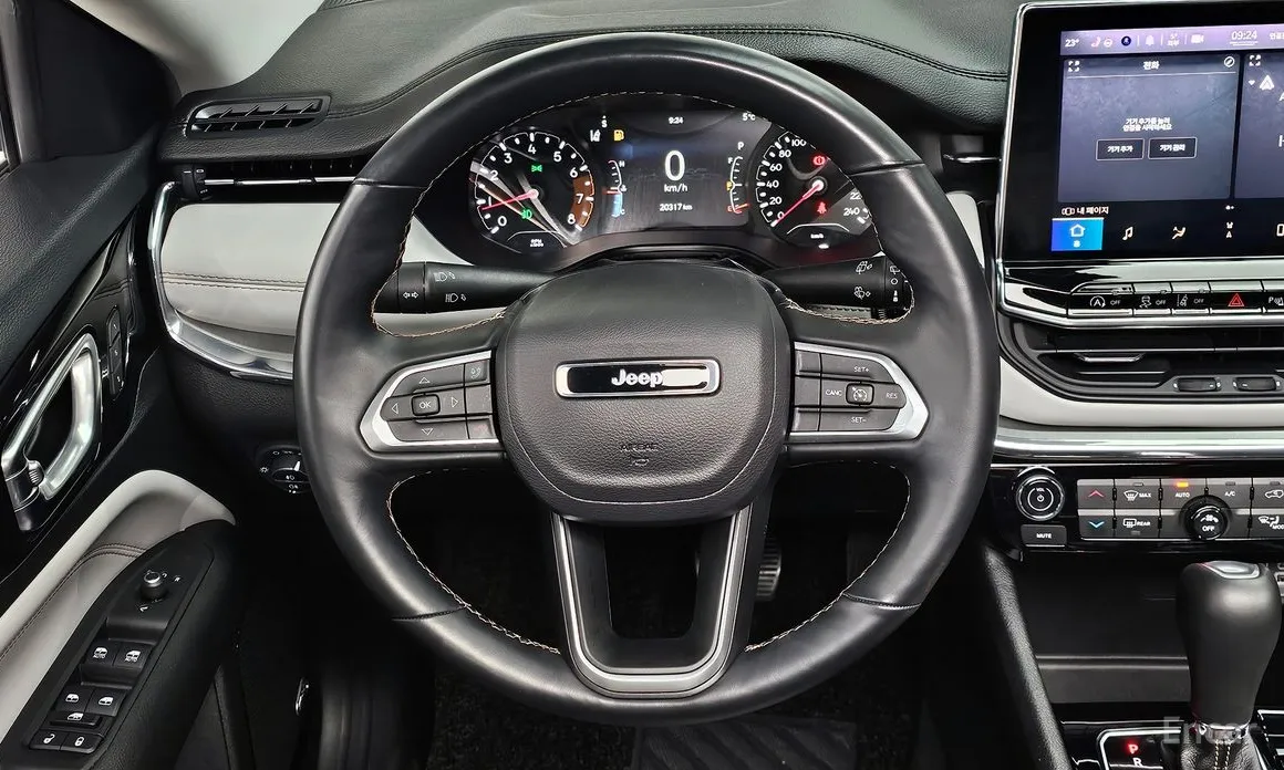 Фото 13 - Jeep Compass