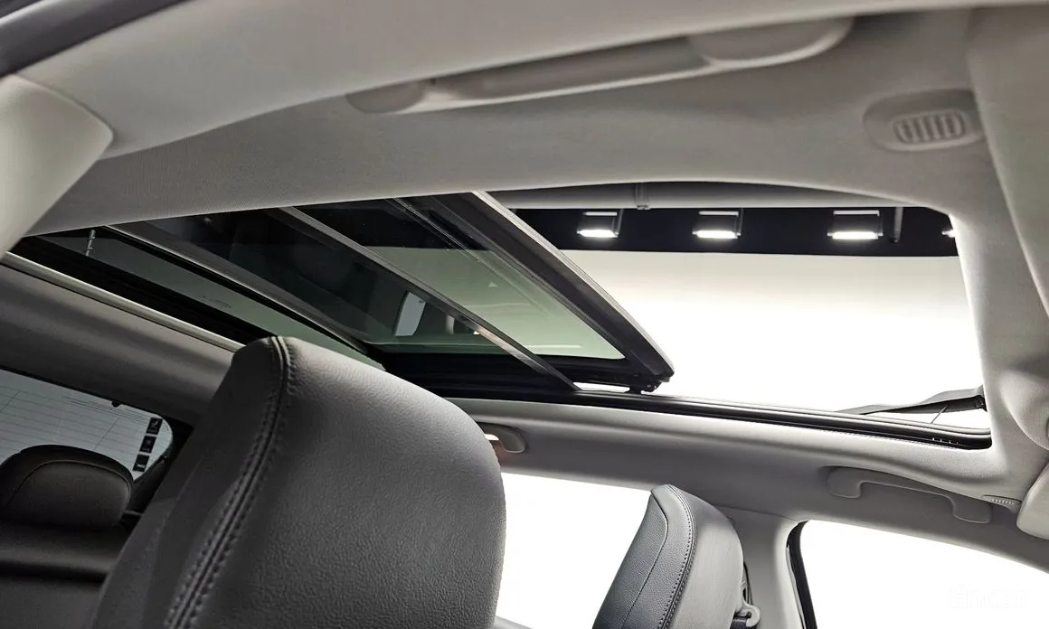 Фото 17 - Jeep Compass