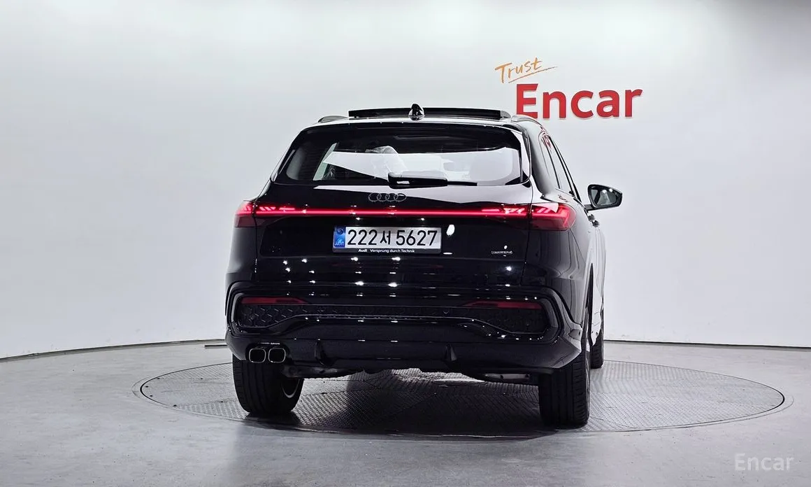 Фото 4 - Audi Q5