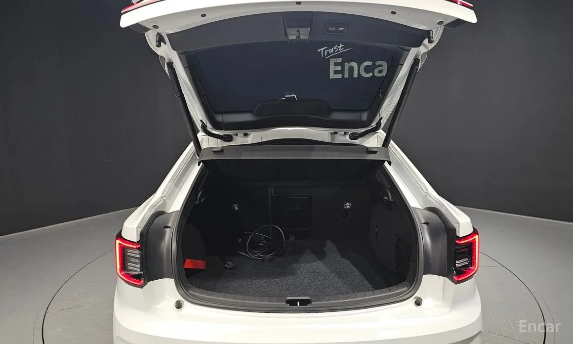 Фото 20 - Polestar 2