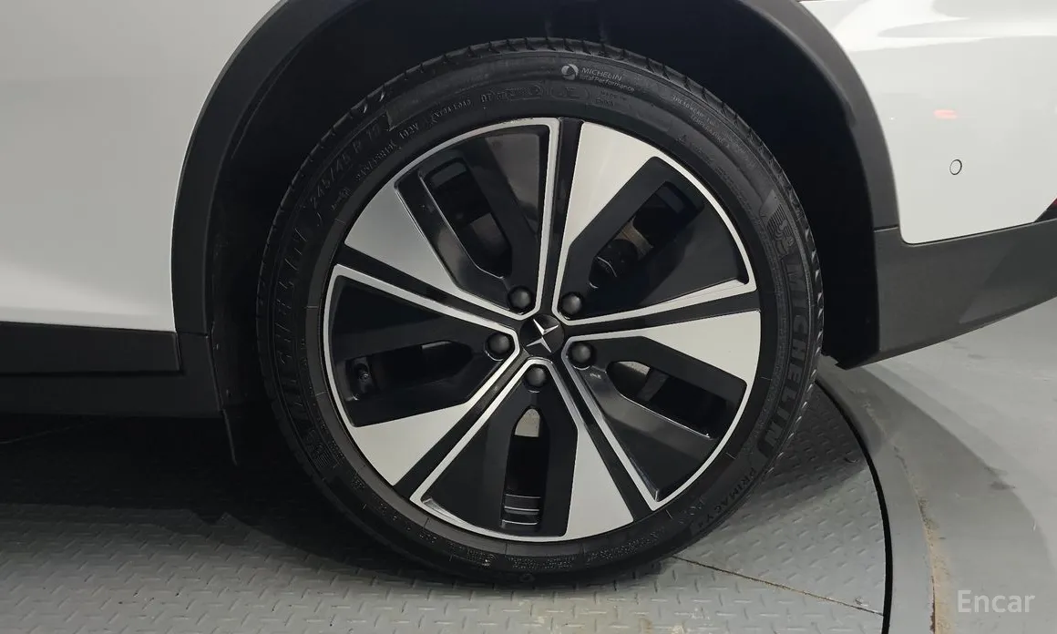 Фото 5 - Polestar 2