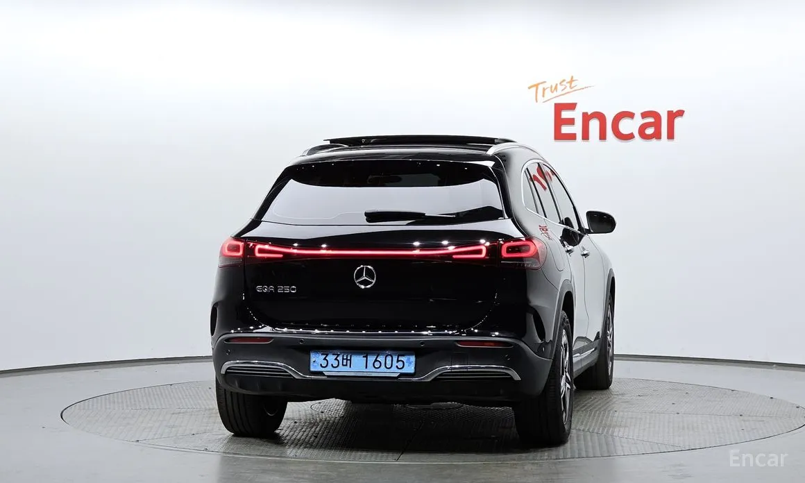 Фото 4 - Mercedes-Benz EQA