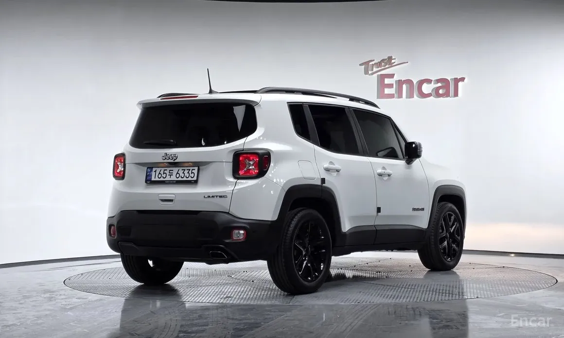 Фото 2 - Jeep Renegade