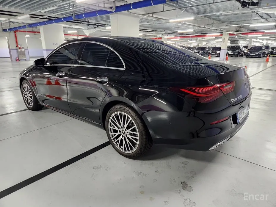 Фото 8 - Mercedes-Benz CLA-Class