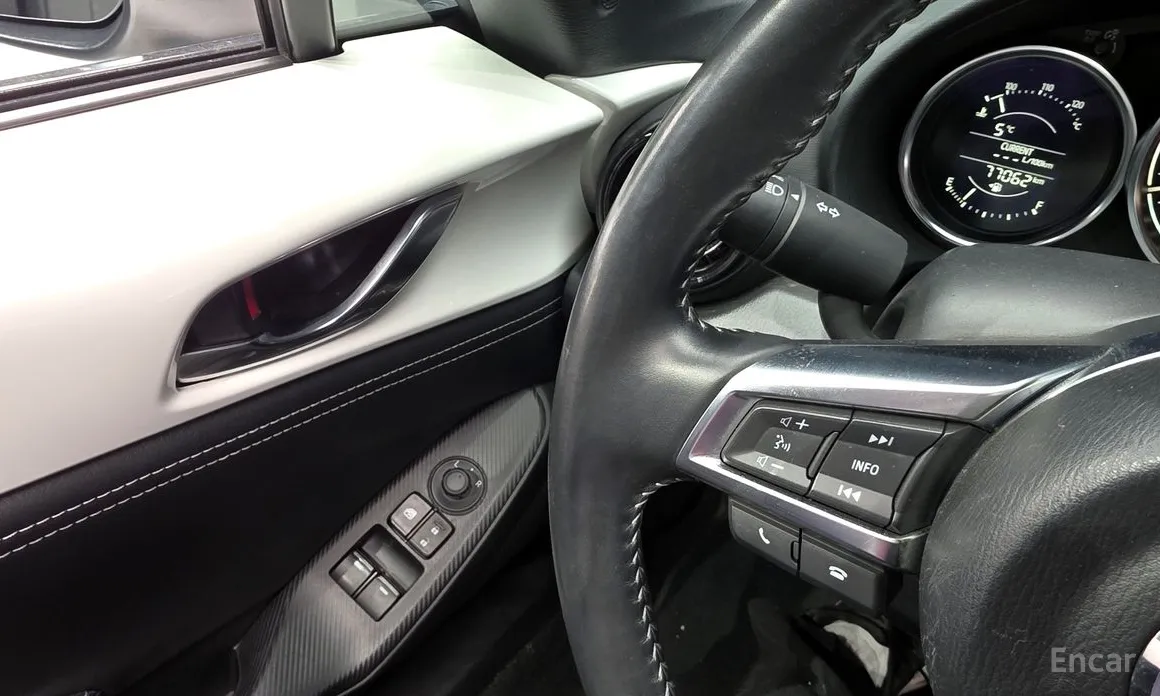 Фото 18 - Mazda MX-5 Miata