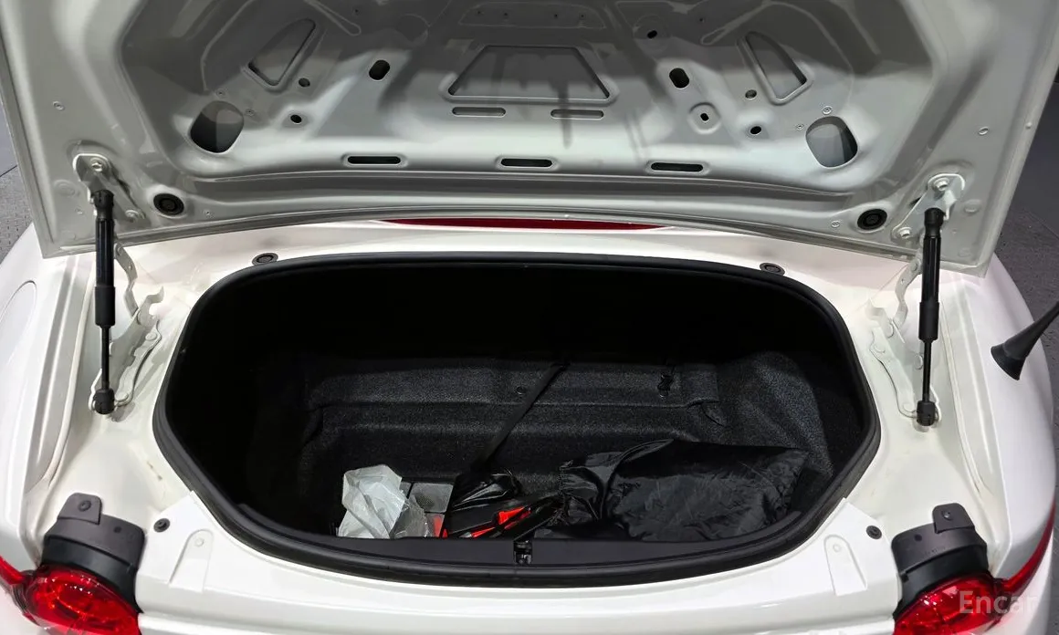 Фото 20 - Mazda MX-5 Miata