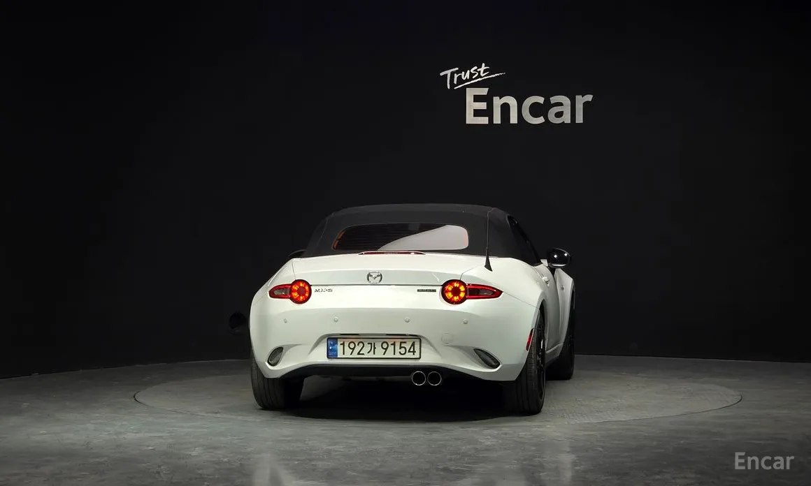 Фото 4 - Mazda MX-5 Miata